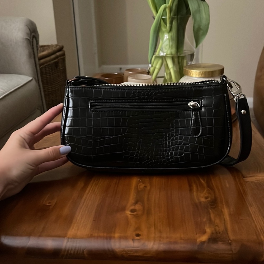 Black Amazon shoulder bag